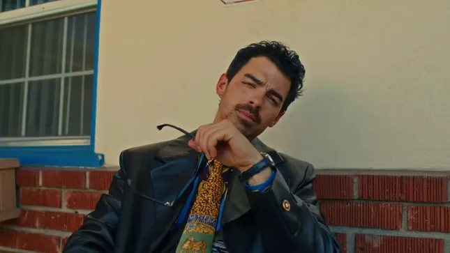 JONAS BROTHERS x WONDERLAND