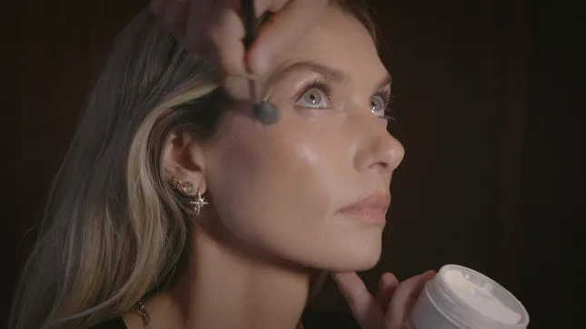 Laura Mercier: Sephora Gondola BTS