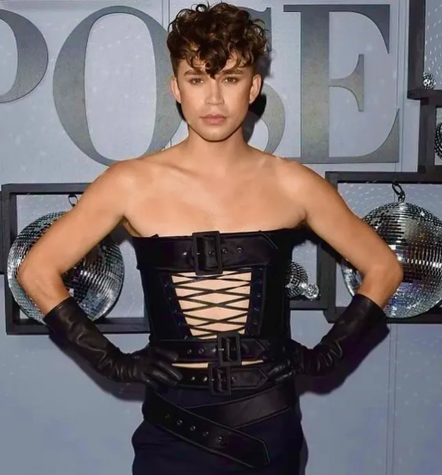 POSE