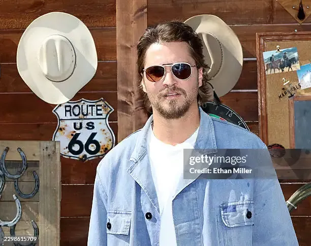 Luke Grimes Marshals Press