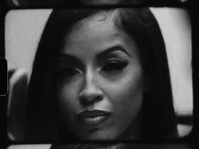 Jade Errion - Thang On Me (feat. FatRay100)