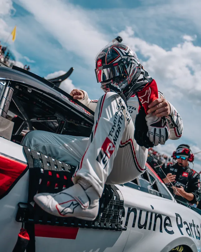 Kamui Kobayashi // NASCAR - RS