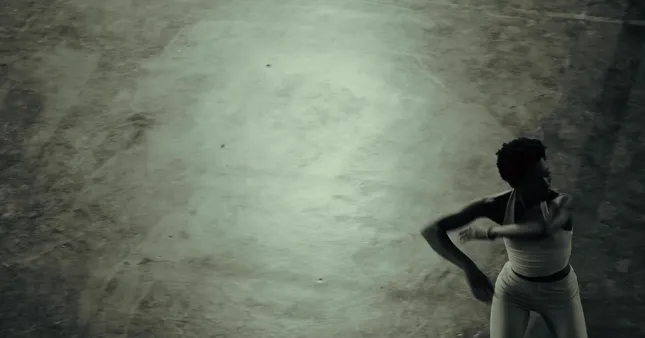 Performance Vizual — “Black Women” feat. LOREN