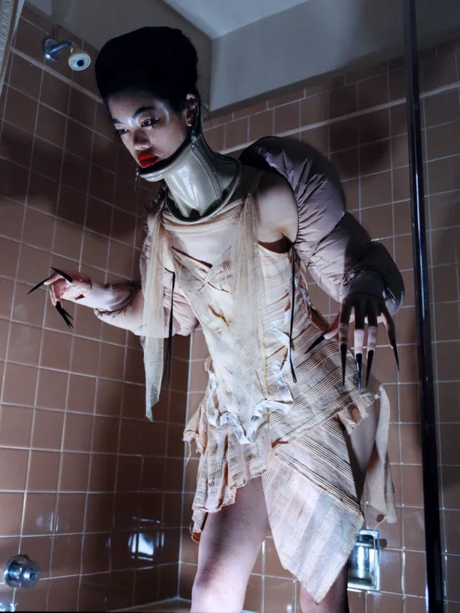 SHE WALKS AT NIGHT x TEETH MAG