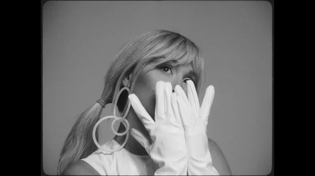 MOD Fragrance by Ariana Grande