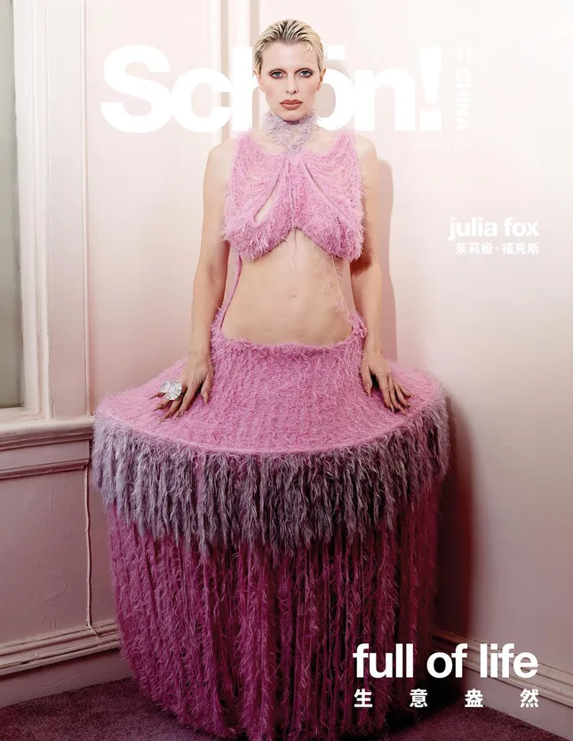 COVER SHOOT W JULIA FOX