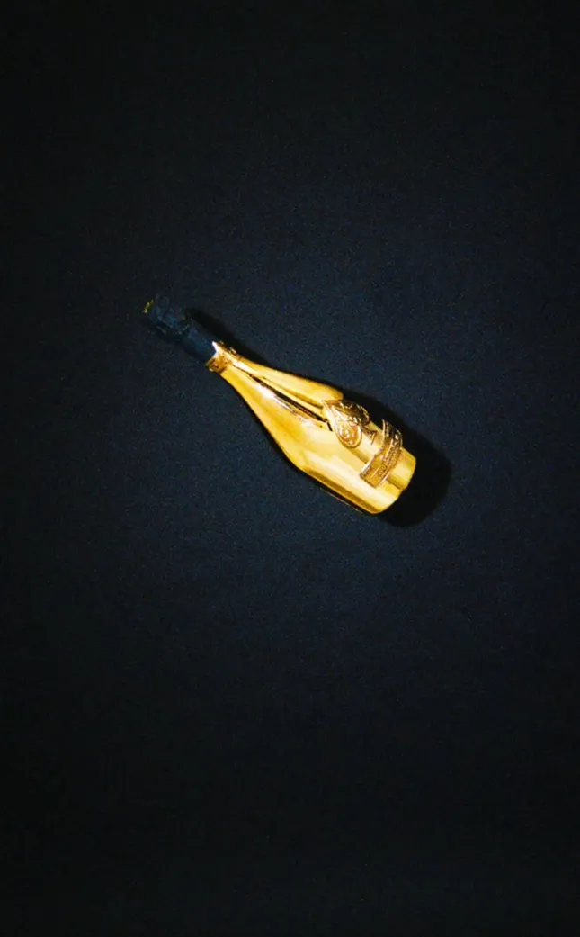 Ace of Spades - Inside the Box