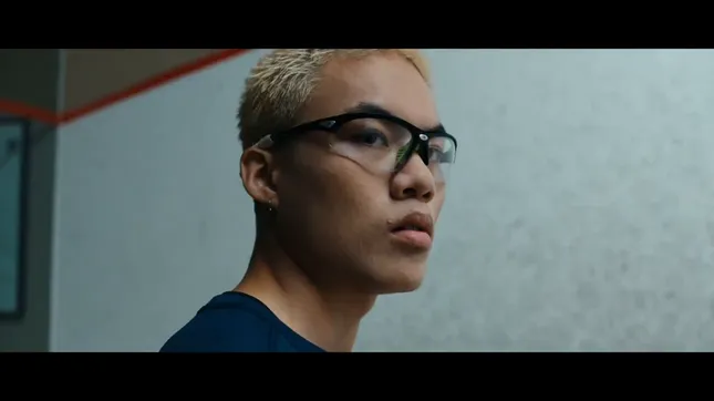 Crack Shot | A Junior Champion Faces his Demons on the Squash Court