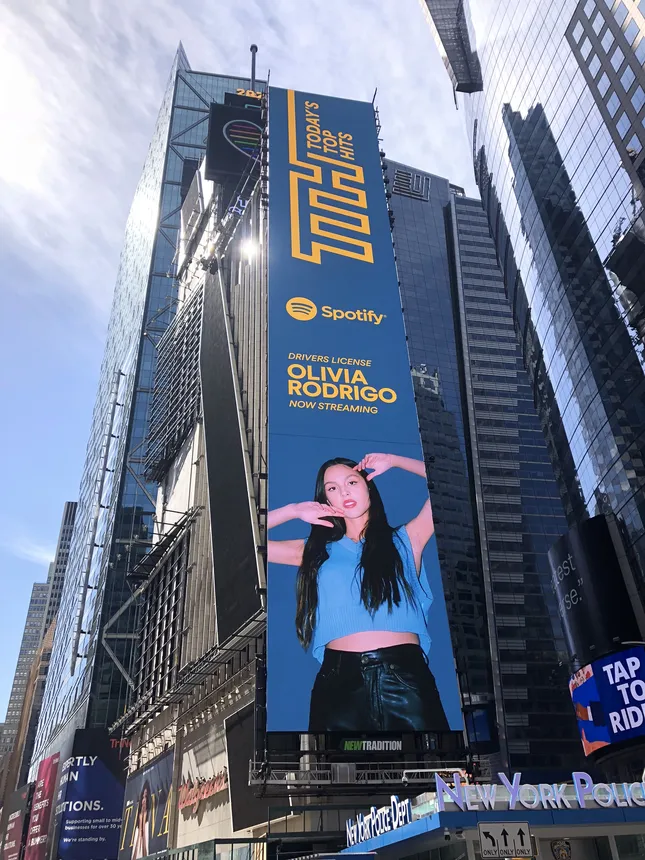 Olivia Rodrigo / Time Square