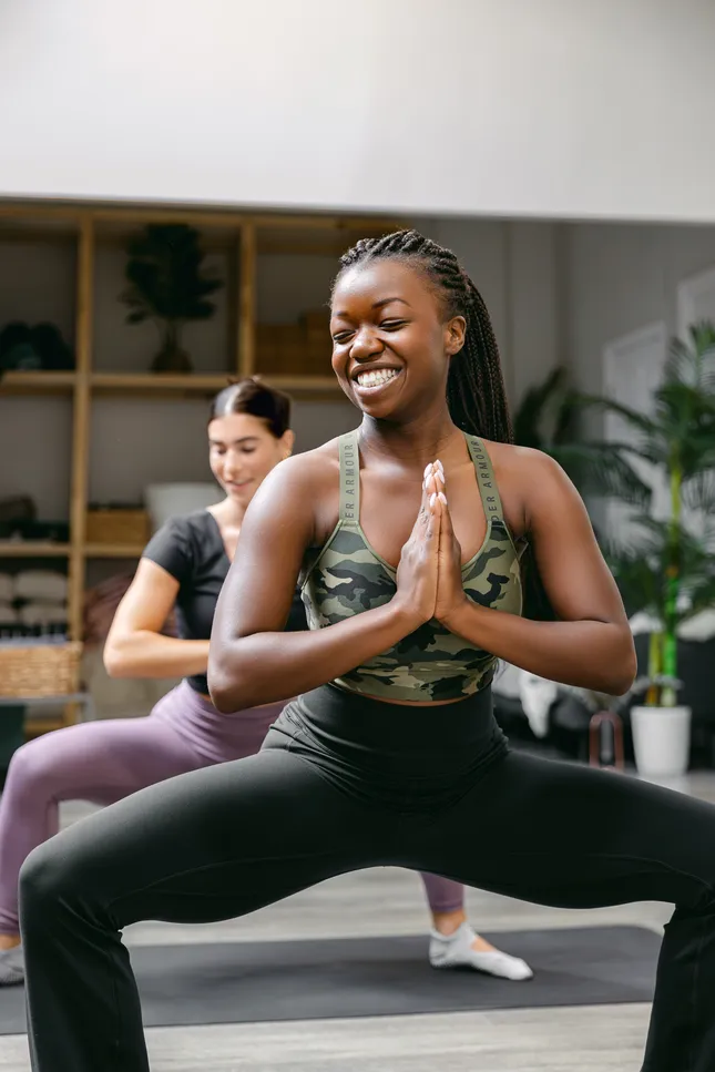UNDER ARMOUR x HER CAMPUS Winter Campaign