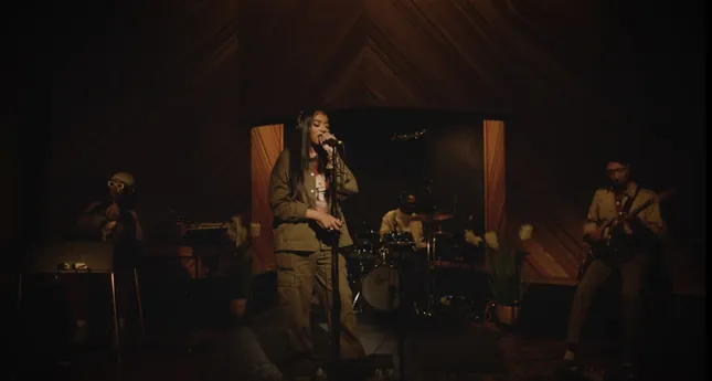 Jean Deaux x TWUG Live Studio Performance