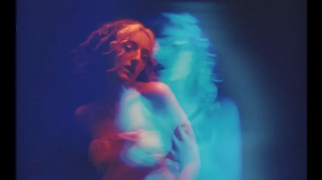 Body & Soul - Lola Colette