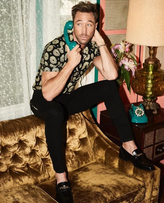 Kyle Lowder - ABookOf Magazine
