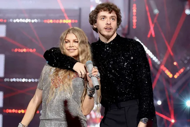 Jack Harlow & Fergie: MTV VMAs “First Class”